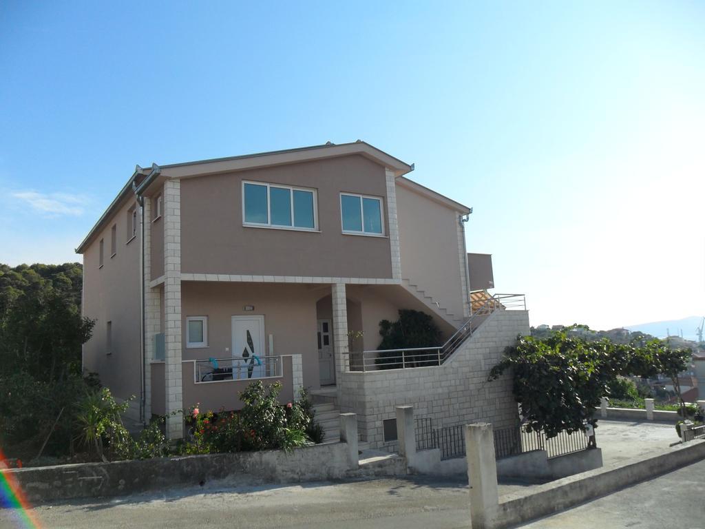 Ferienwohnung Apartman Soda Trogir Exterior foto