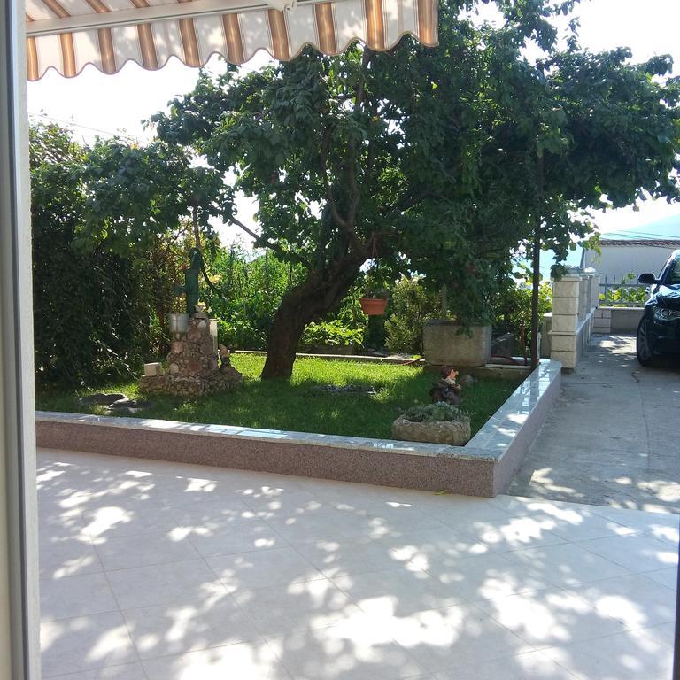 Ferienwohnung Apartman Soda Trogir Exterior foto