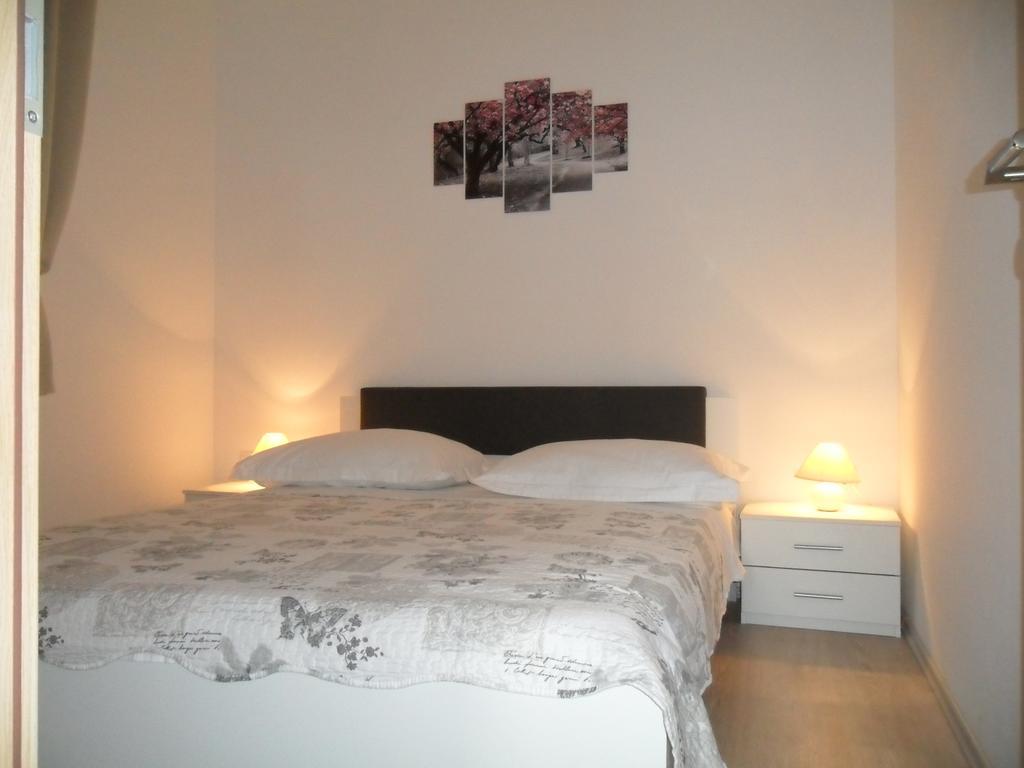 Ferienwohnung Apartman Soda Trogir Exterior foto