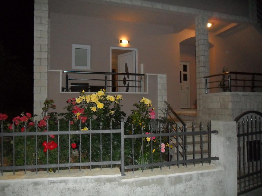 Ferienwohnung Apartman Soda Trogir Exterior foto