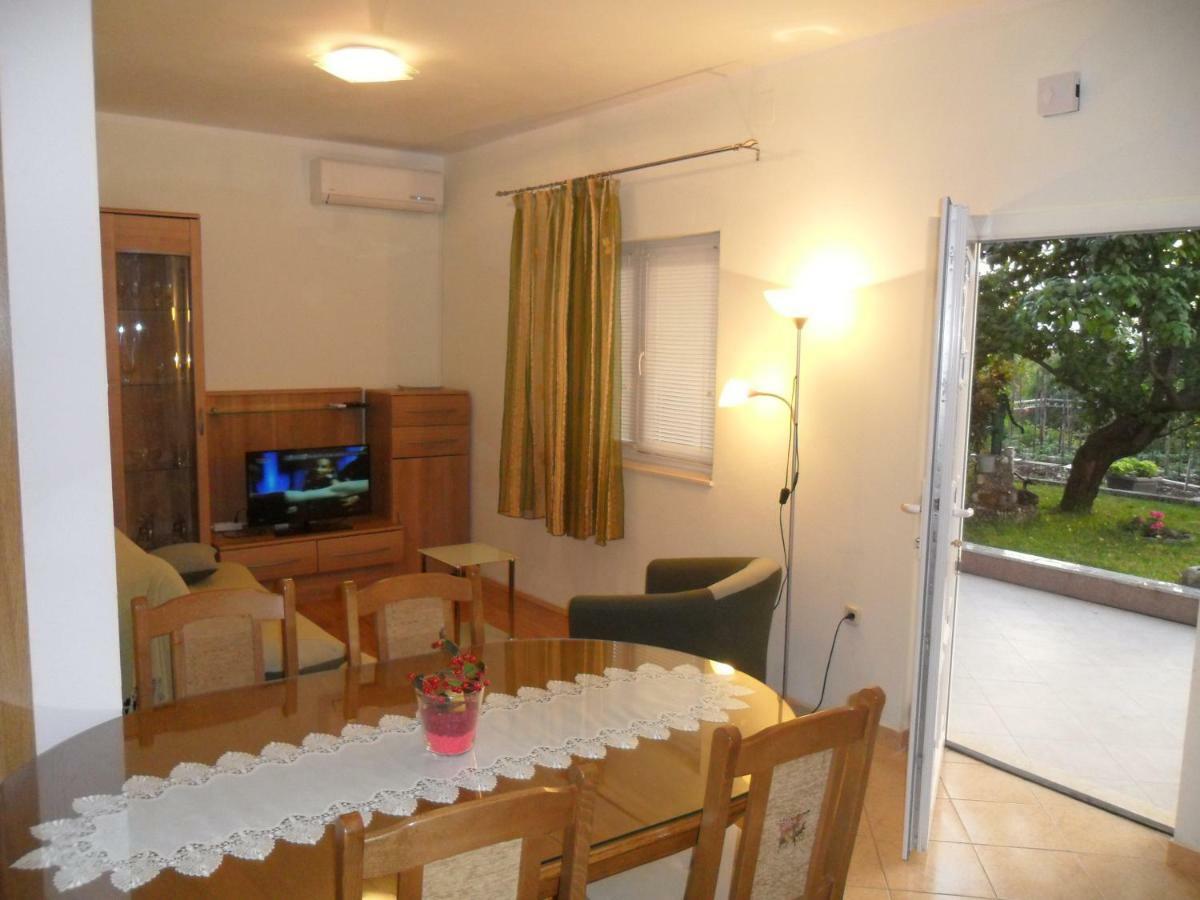 Ferienwohnung Apartman Soda Trogir Exterior foto